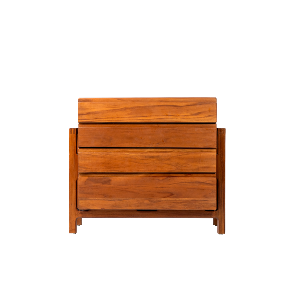 Auri chest