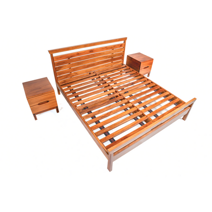 Amari Bed