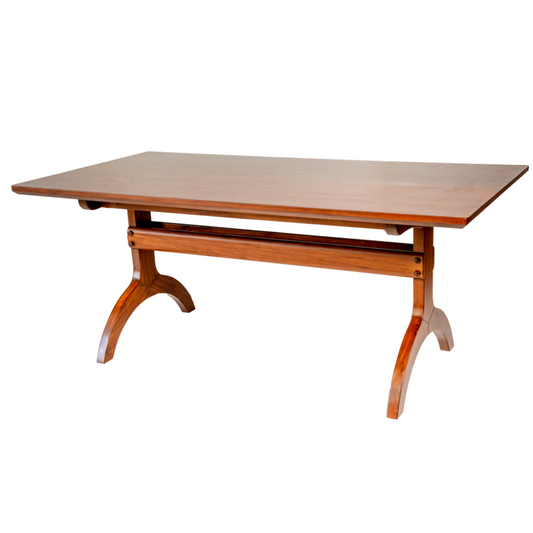 Oro Table