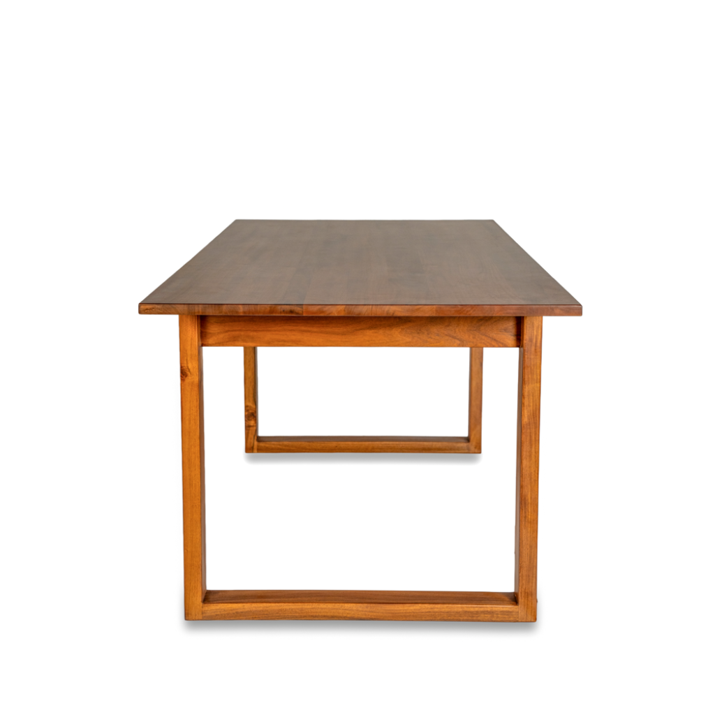 Linea Table