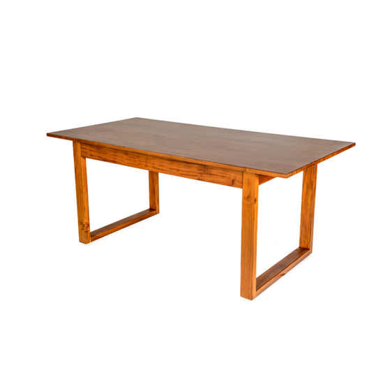 Linea Table