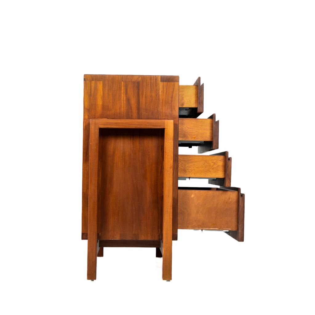 Auri chest