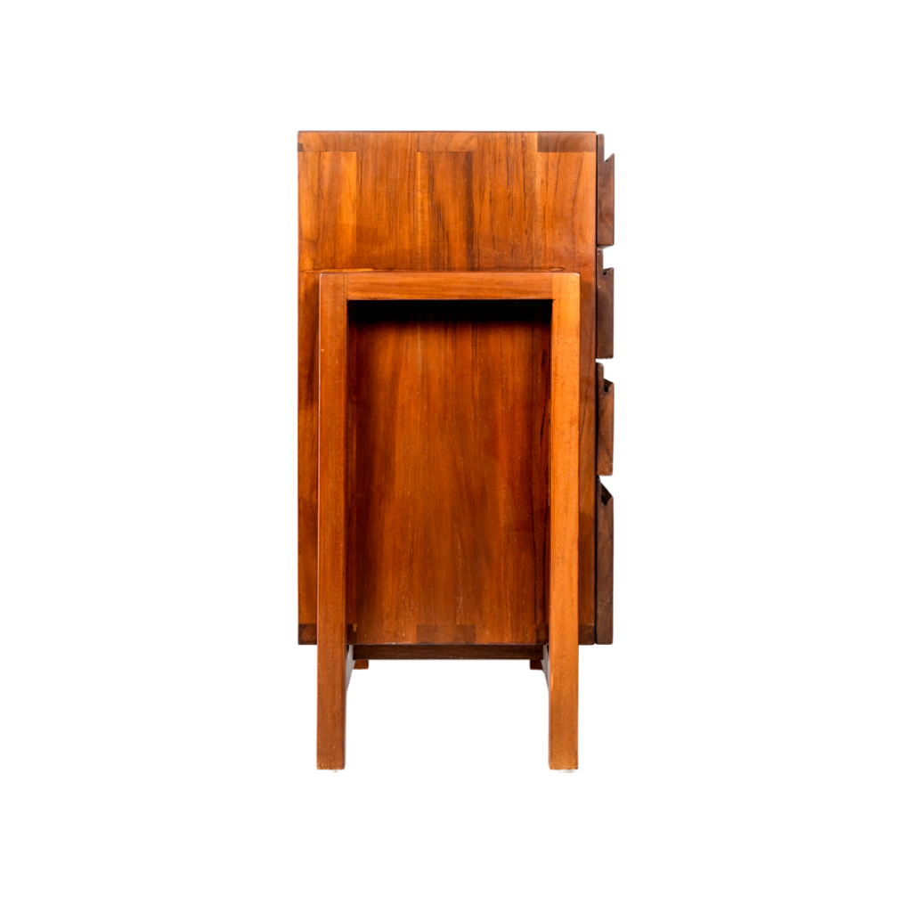 Auri chest