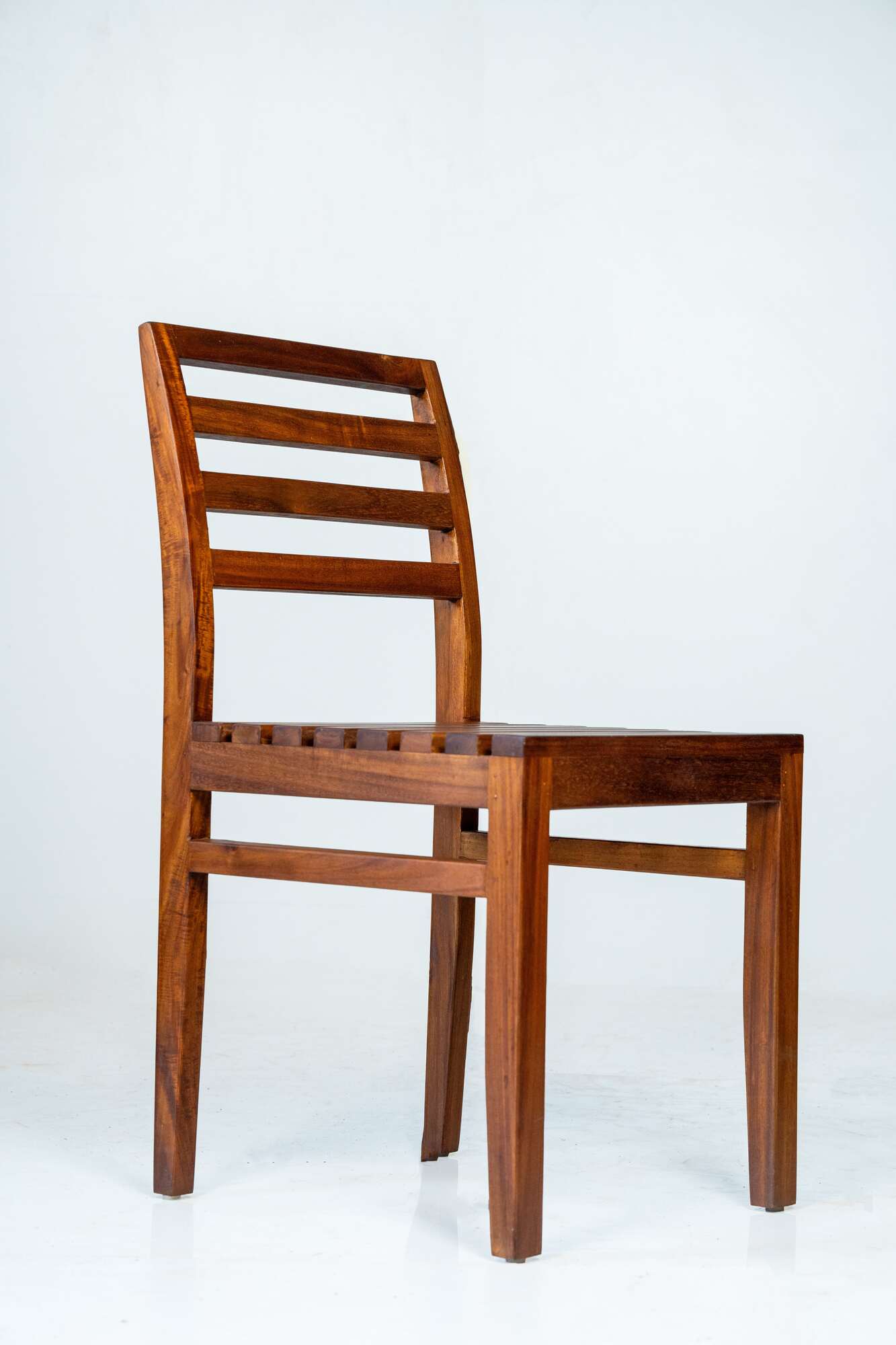 Lira Chair