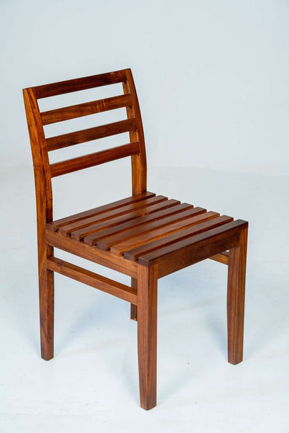 Lira Chair